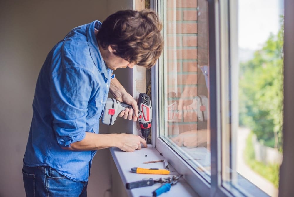 poser un appui de fenêtre intérieur