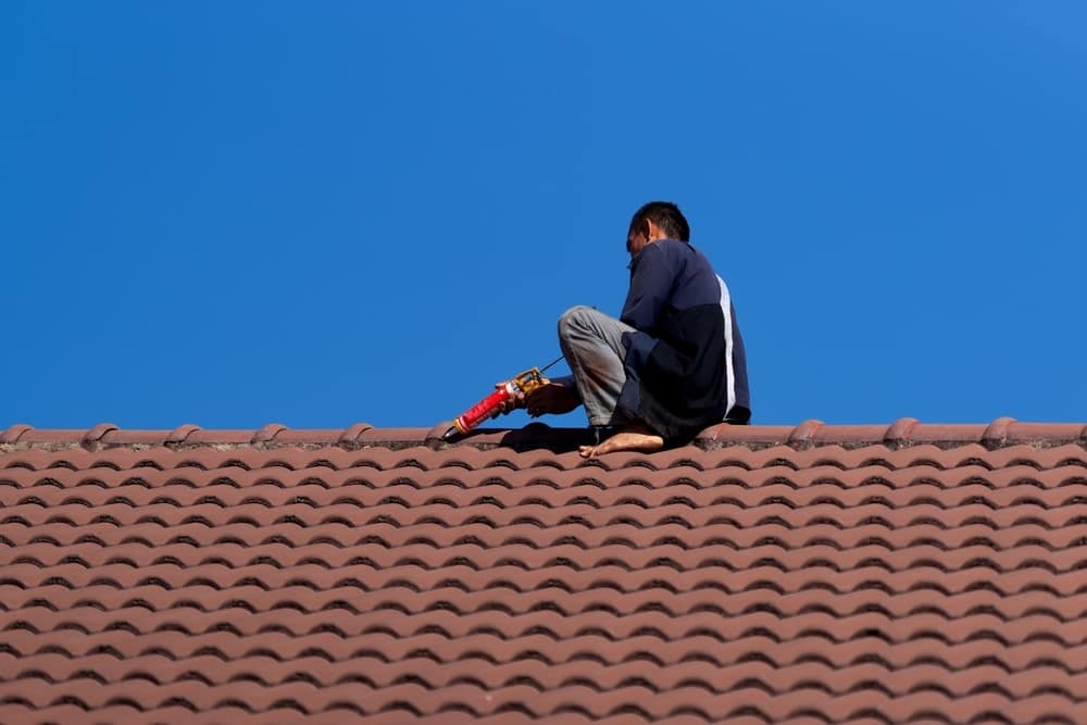 Les étapes à suivre pour la pose d’un closoir toiture