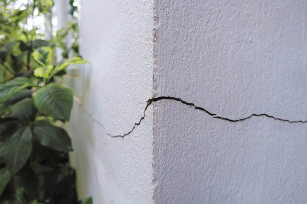 Fissures sur les murs