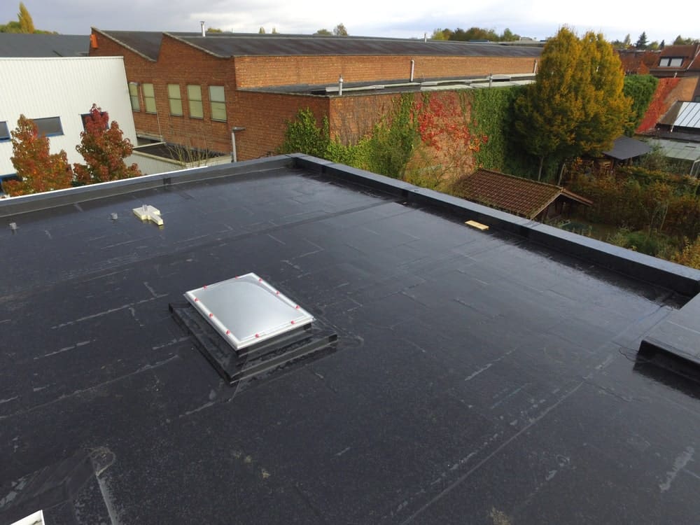 installation d’un EPDM pour un toit plat